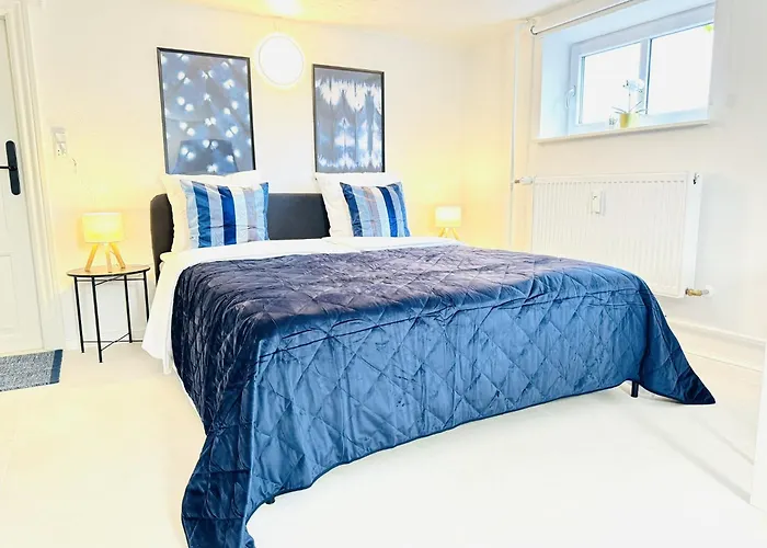 Aday - Blue Water With Public Parking *